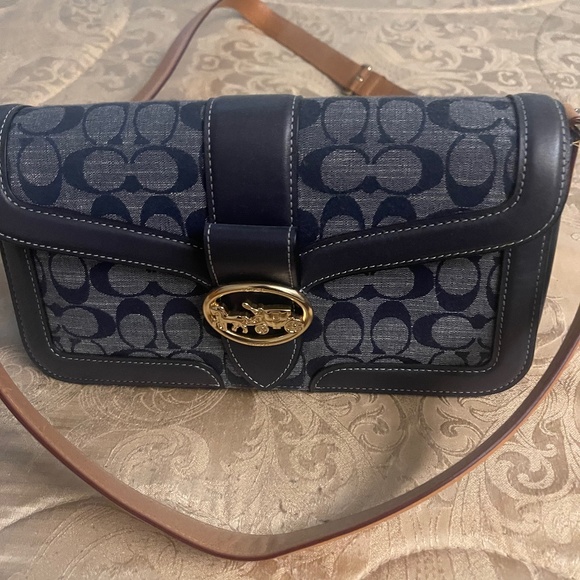 Coach Purse - Picture 1 of 3